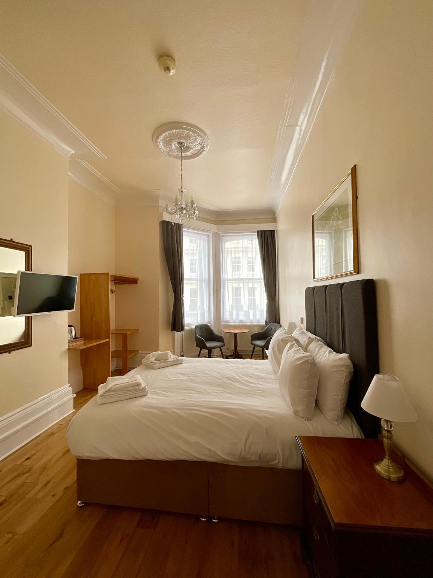 Vernon Guesthouse Истборн Екстериор снимка